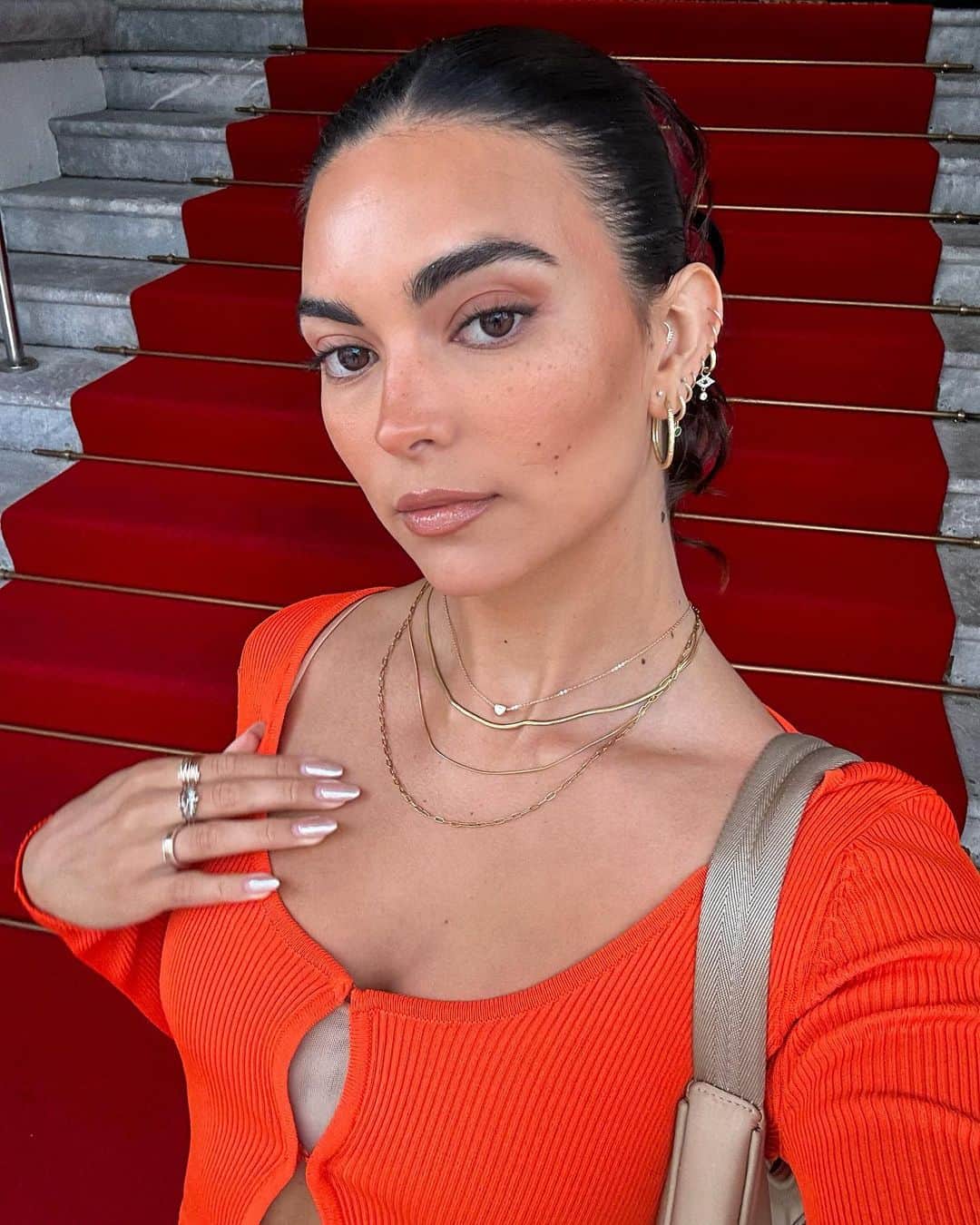 キラ・サントーロのインスタグラム：「No sé que poner de caption 🫠」