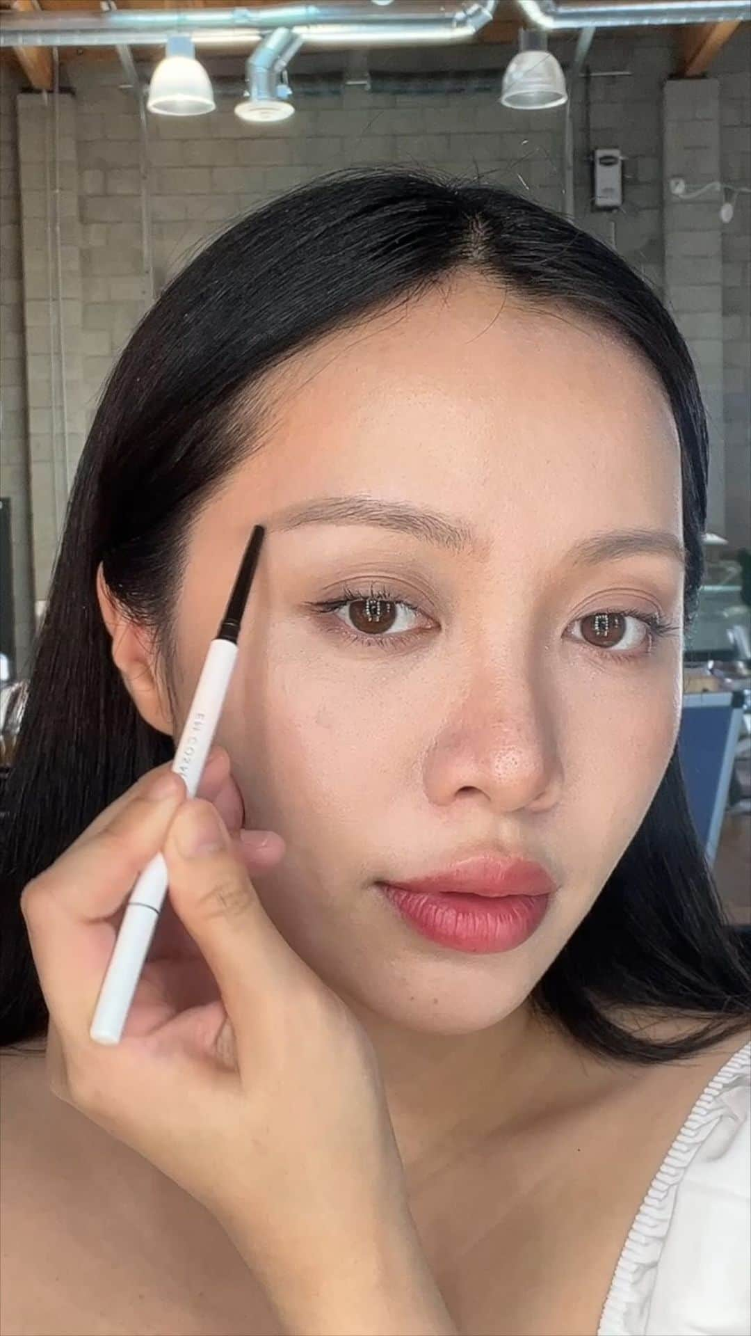 ミシェル・ファンのインスタグラム：「Michelle’s brow journey update ✨ Look at the difference her brows make! 👀  🔖 this tip: Try using lighter colors for a soft, youthful look! Our Fine Liner Brow Pencil in Blonde and Light Tauple would be perfect for you, even if you have darker hair!  Get 20% off our brow collection with code “BROW“ now! 🫶🏻   #MadeWithMagic #browhack #browid」