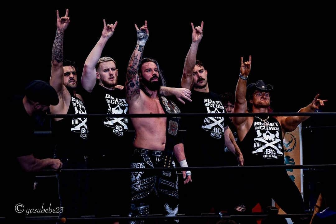 デビッド・フィンレーのインスタグラム：「MD4R • #BCWarDogs #BulletClub #njpw #njpwworld」