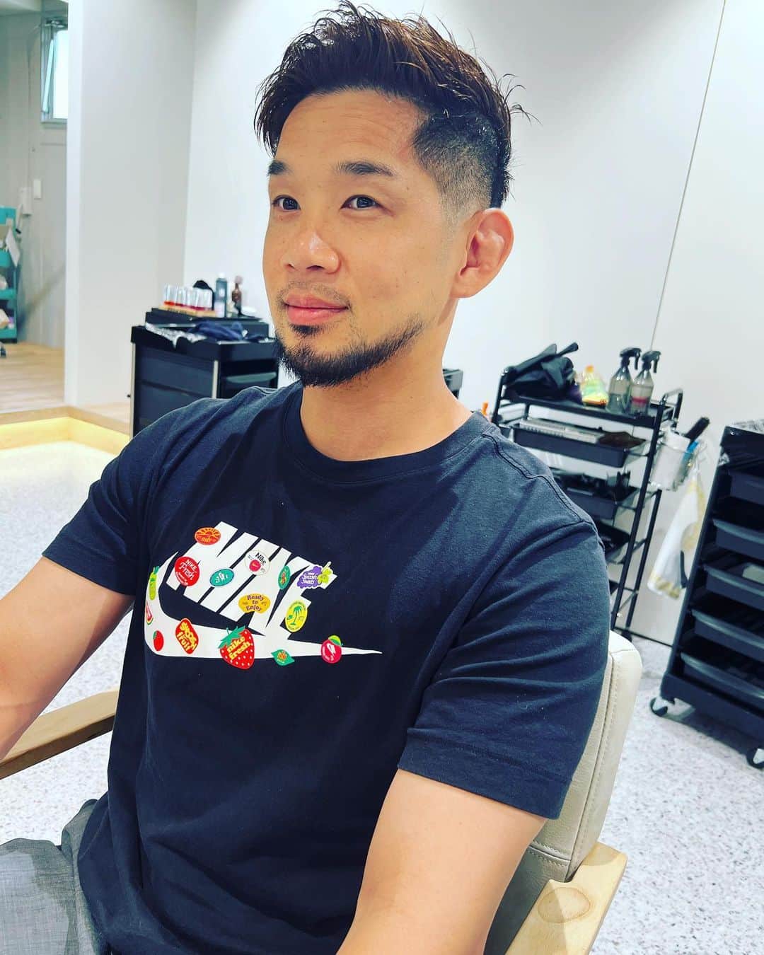 石渡伸太郎のインスタグラム：「イタリア人の様にして頂きました😎  #zestlara #ゼストララ」