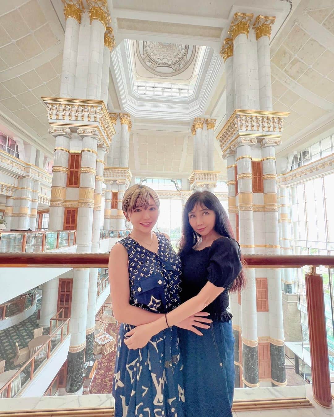 ももせりのインスタグラム：「きっともう来ないから儚い記憶だけじゃなくて思い出を記録しとく ネットの情報って本当にあてにならなくて自分で見て感じることが1番大切だよね 優しい国でした！」