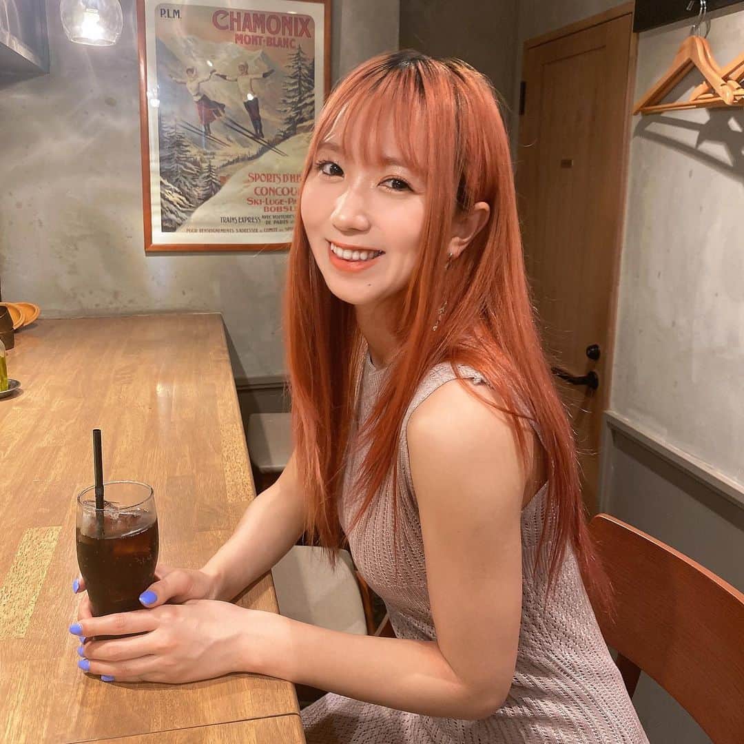 杉山優華のインスタグラム：「🍝🍝❤️ . . . 池袋にあるトアットリアクアルト池袋店へ行きました☺️ 8時間煮込んだ自家製ボロネーゼをオーダーしたのですが、濃厚！！ クリーミー！！とろとろチーズが美味しかったです😢❤️ . . ひき肉たっぷりだから、自家製パンと一緒に食べたら天国だったよ🍞☺️(しかもパン食べ放題らしいです！) . 個室もあって雰囲気も◎！ 私はランチに行ったのですが、ディナーも行きたあい😳✨ みんなも是非行ってみてくださいね🐶🍝 . . .  PR @quarto.ikebukuro #池袋グルメ #池袋ディナー #池袋ランチ #チーズ料理 #池袋イタリアン #池袋パスタ #クアルト池袋」