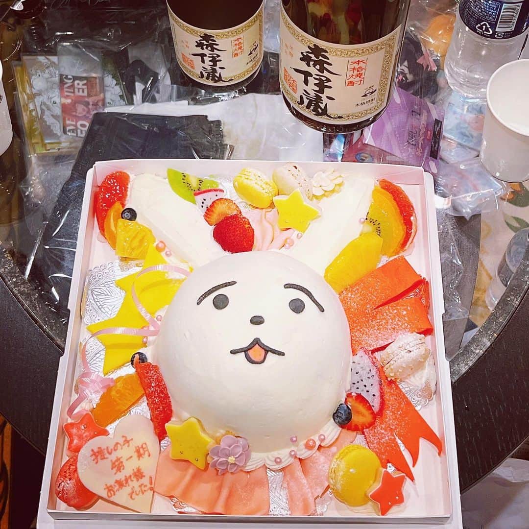横槍メンゴのインスタグラム：「アニメ1期、ありがとうございました！  #推しの子」