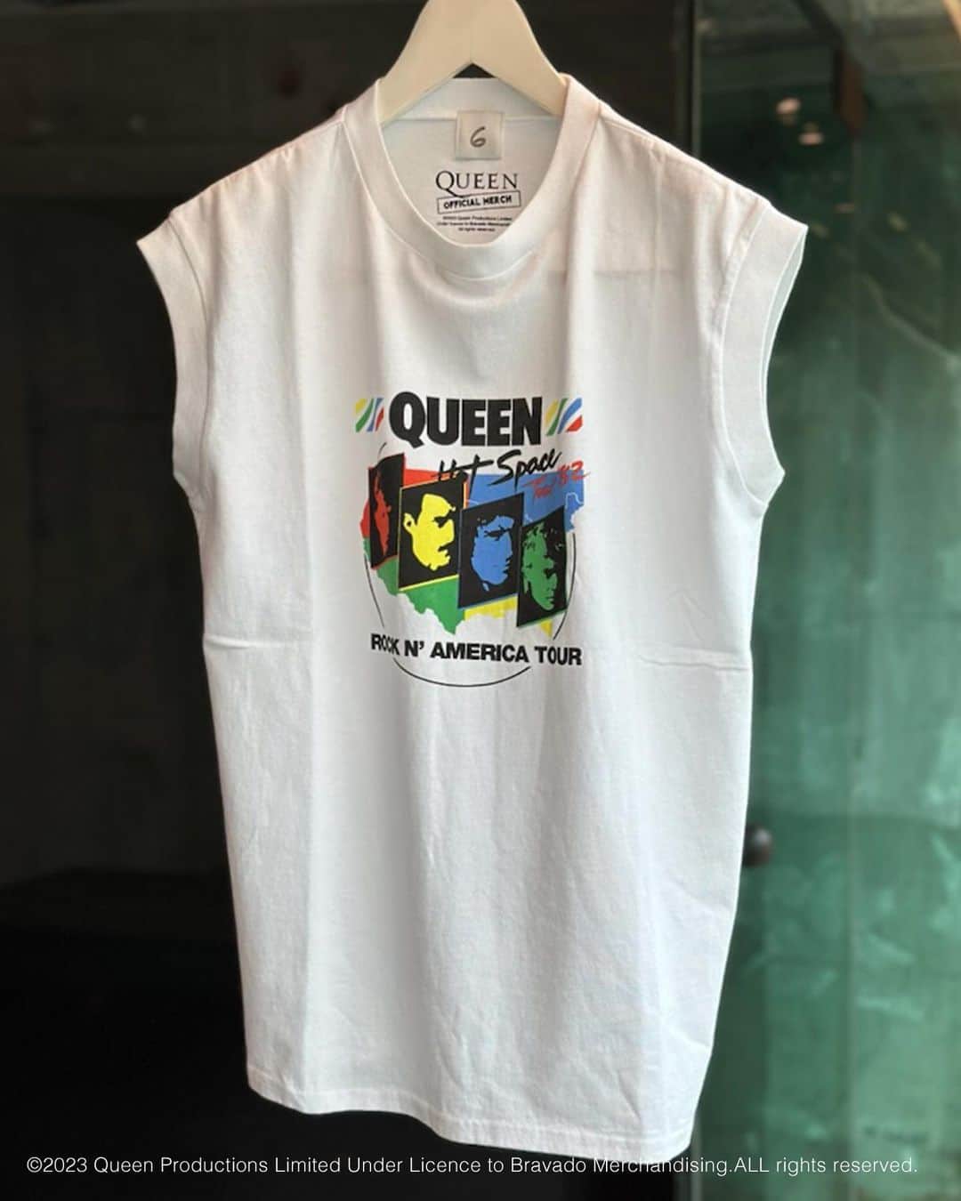 6(ROKU) OFFICIALさんのインスタグラム写真 - (6(ROKU) OFFICIALInstagram)「-  6 PINK FLOYD THE WALL no sleeve T-shirt ¥8,250- tax in  6 QUEEN KEEP YOUR SELF no sleeve T-shirt ¥8,250- tax in  6 QUEEN TOUR82 no sleeve T-shirt ¥8,250- tax in  #roku」6月29日 13時30分 - 6______roku