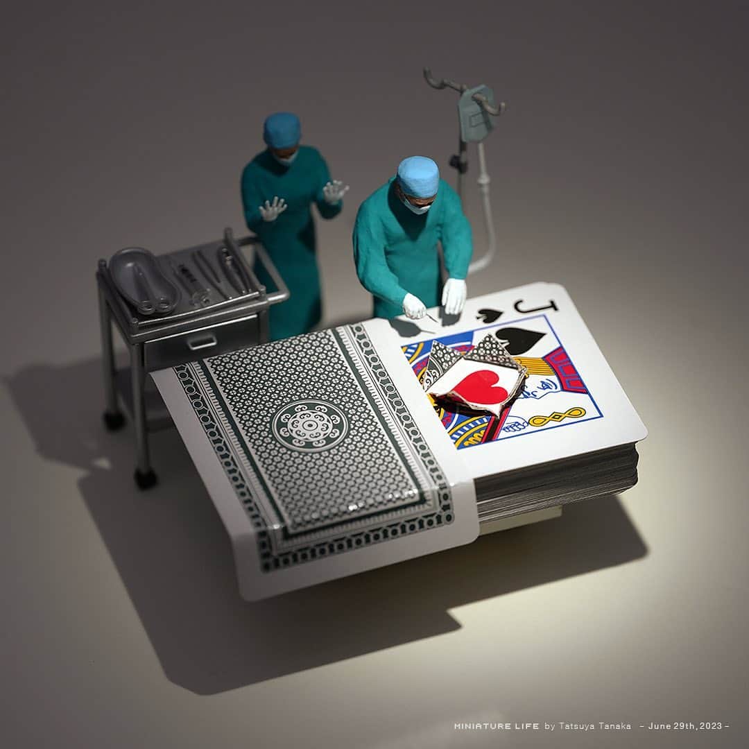 田中達也のインスタグラム：「⠀ “Open Heart Surgery” ⠀ 手術を受けるブラックジャック ⠀ ─────────────────── 《EXHIBITION info》 ⠀ 【ミニチュアの視点で見る日本－田中 達也】展 Japan from miniatures - Tatsuya Tanaka at Japan House São Paulo until : Oct. 8, 2023 ⠀ 【ミニチュアライフ 神戸エアポート】 MINIATURE LIFE × KOBE AIRPORT ⠀ ───────────────────」