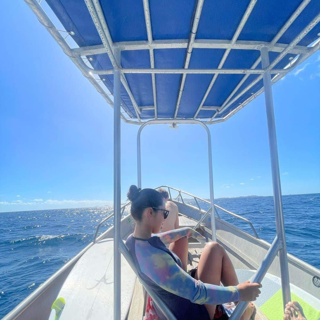 大村 奈央さんのインスタグラム写真 - (大村 奈央Instagram)「💙🚤🏄‍♀️ 最後の動画が、しあわせな言葉 #fiji #surfing #travel #boattrip」6月29日 6時56分 - naoomura