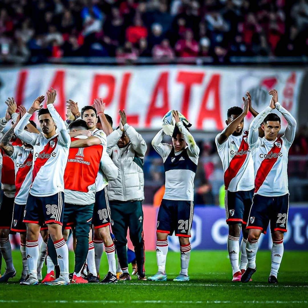 マティアス・クラネビッテルのインスタグラム：「Copa libertadores ❤️🤍」