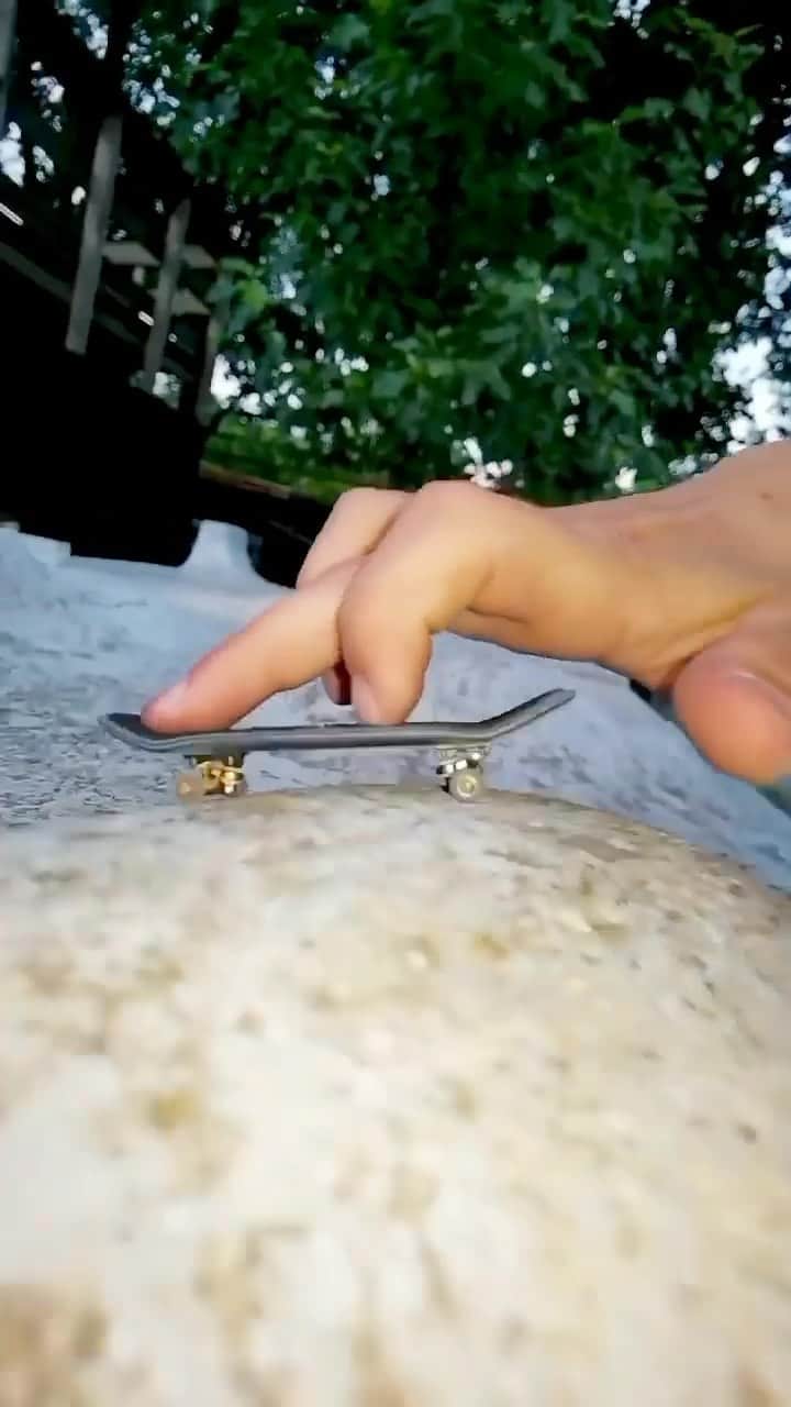 Skate Crunch (OG)のインスタグラム：「@ramon_angelow 🛹💨」