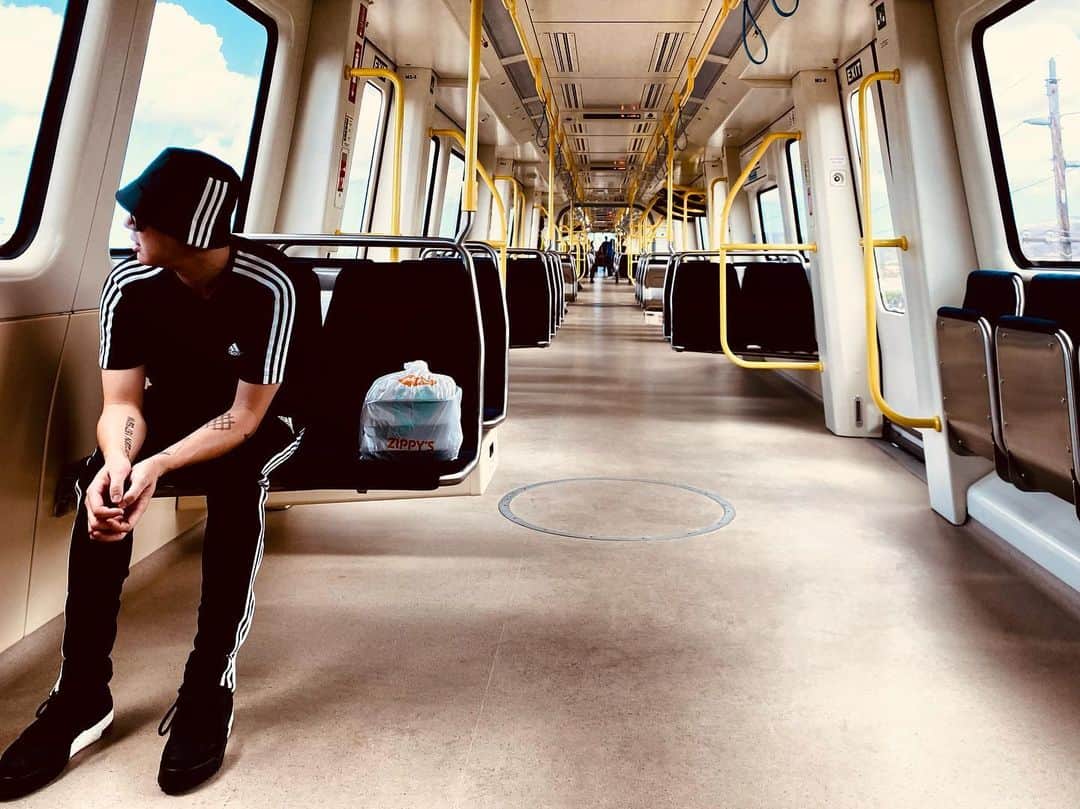 Zippy's Restaurantsのインスタグラム：「NEXT STOP, ZIPPY’S!  NO, FOR REAL, IT’S THE NEXT STOP! 🚊  With the launch of the City and County of Honolulu’s Skyline, Zippy’s is offering a FREE Holo Card at select locations! Swing on by Pearl City, Waipahu or Waiau (all on the Skyline route) and get a FREE Holo Card - no purchase necessary. BUT, you can purchase the new Skyline Pac, a delicious bento of rice, hot dog, Portuguese sausage and Korean Fried Chicken, for only $8.50! Please visit @zippys for ALL THE DETAILS on their limited edition Holo Card, including how you can get free rides.  Mahalo to @hnl.dts for the fun invite!  ✳️EDIT - as of 06/28 4:30pm, the limited edition Zippy’s Holo Card is completely sold out.  #nextstopzippys #zippysambassador #skylinehnl」