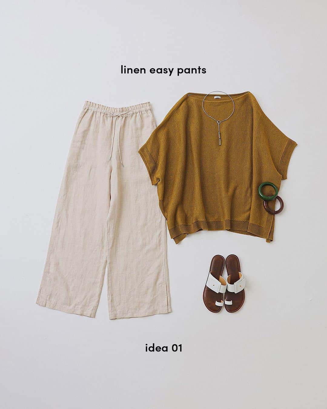 のインスタグラム：「高レビューアイテム着回しidea ⁡ item 2 #リネンワイドイージーパンツ ⁡ 評価 4.8 ★★★★★ ⁡ ・通気性が良く、　 さらっとした肌触りのリネン素材なので 夏の暑い時期にも涼しく着られる ⁡ ・程よいワイドシルエットなので 体のラインを拾いすぎず、細見えするのが嬉しい ⁡ ・フラット、ヒールどちらでも合わせやすい丈感と、 裾のスリットデザインがポイント ⁡ ⁡ ◾︎styling idea ⁡ 落ち着いたトーンでまとめた大人コーデ。 小物も秋口まで使えそうなカラーをチョイス。 ⁡ ⁡ ￣￣￣￣￣￣￣ ⁡ リネンワイドイージーパンツ ¥15,400(税込) Size:34,36,38,40 Color:ブラック,ナチュラル,グリーンB,レッド No.23030900088020  ⁡ コットンギマポンチョプルオーバー ¥13,200(税込) Size:free Color:ブラック,ネイビー,ベージュ,カーキ No.23080900711310 ※新色のネイビー,カーキを加えて7月入荷予定  ADER bijoux GEM choker raliet ¥25,300(税込) Size:free Color:シルバー No. 23091910009610  MABEL バングル ¥4,950(税込)  Size:free Color:グレーA,ナチュラル,ブラウン,ブラウンB,キャメル,グリーン,ネイビー,レッド No.23091910013310  CORSO ROMA FLAT SANDALS  ¥24,200(税込) Size:36,37,38,39 Color:ブラック,ホワイト No.23093910000710  ⁡ ￣￣￣￣￣￣￣  #iena #iena_23ss #baycrews #baycrewsstore  #fashion #ファッション#夏 #夏コーデ #ワンピース #ワンピースコーデ」