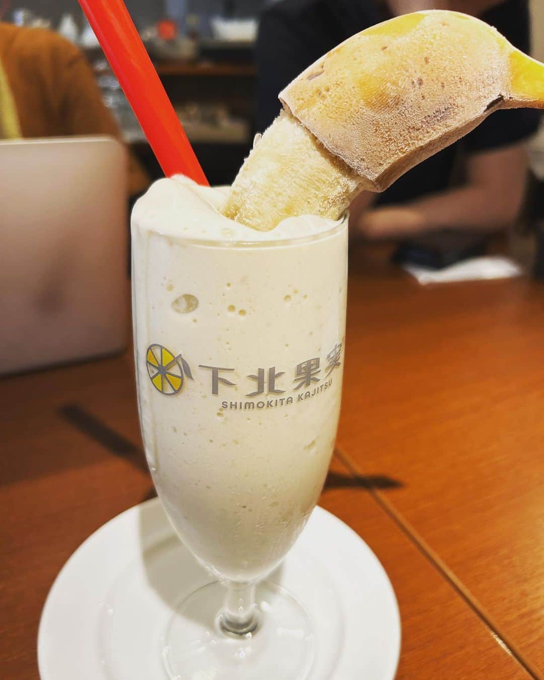 入江悠さんのインスタグラム写真 - (入江悠Instagram)「東京にいったん戻って脚本作業やら打ち合わせ。 シェイクが美味しい季節になりました。」6月29日 9時54分 - u_irie