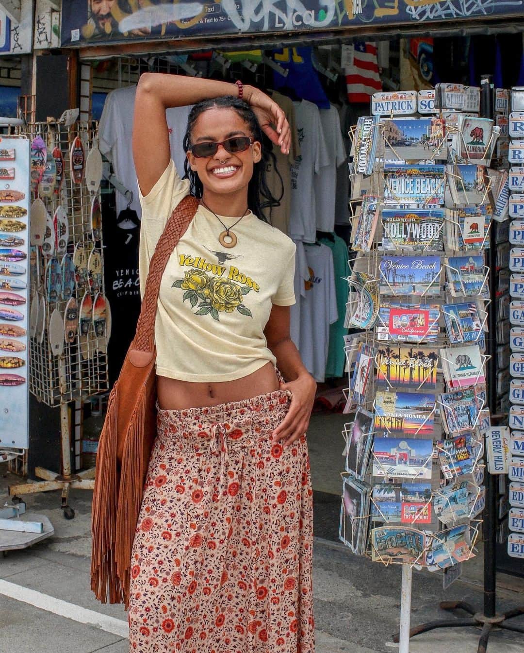 のインスタグラム：「Baby tees 🤝 maxi skirts ~ it’s a match made in heaven! Our Yellow Rose Vintage Tee is crafted from a dreamy blend of hemp + organic cotton 🌿」
