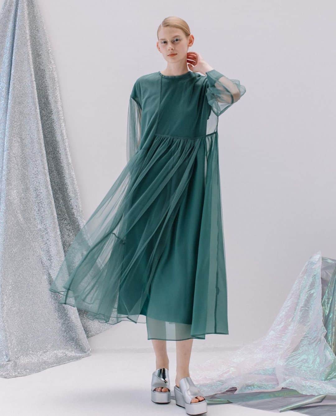 AULA AILAさんのインスタグラム写真 - (AULA AILAInstagram)「・INFORMATION AULA AILA OFFICIAL WEB STOREにて、SUMMER SALE 開催中！！  【2023 SPRING SUMMER COLLECTION】  TIERED TULLE ONE PIECE COLOR GREEN/BLACK/LT.BLUE SIZE 0  是非この機会にご覧くださいませ。  #SUMMERSALE #2023SS #セール」6月29日 10時20分 - aulaaila_official
