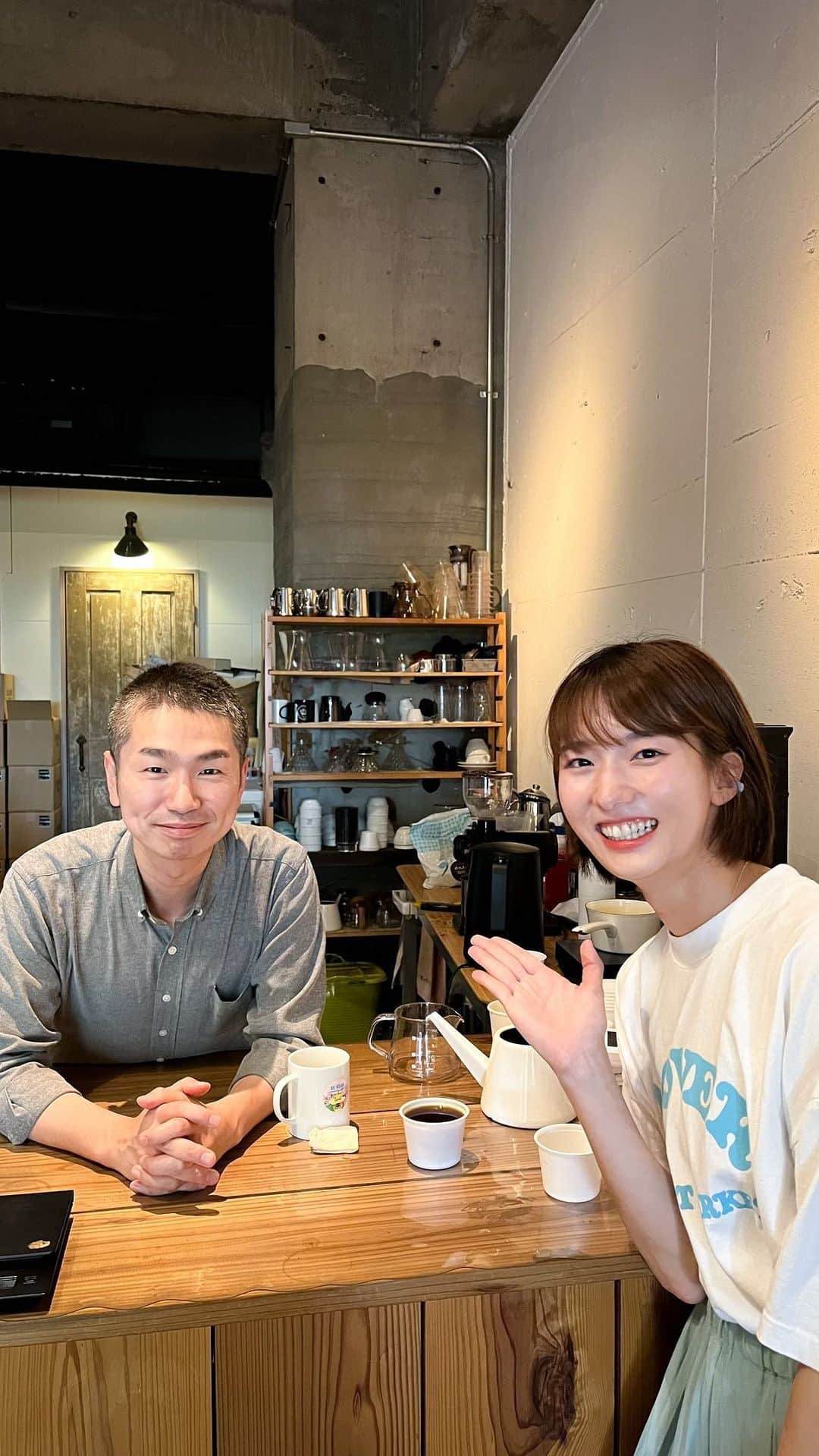 のインスタグラム：「LAND MADE（ @landmade_coffee ）の 上野真人 さんの所へお邪魔して、『味の要素』についての勉強をしてきました！！  なんと、、 3時間もの時間みっちりととにかくしっかり教えていただきました😭😭😭😭 もう本当に本当に本当に勉強になりました😭😭😭😭 これを私だけで情報を持ってるなんて勿体なさすぎるのでしっかりとnoteにまとめて共有させていただきますね！！！  この日1日は革命でした🥹🥹🥹  そしてそして、、 上野さんと￼面白いコーヒーを開発します🤤✨ こちらも是非是非お楽しみに。☺️☺️☺️  上野さん、本当にありがとうございました！！！  ———  カフェ（ @ ）  menu☕︎ ☑︎  ーーーーーー #ひめ旅日記 #ひめカフェ巡り #神戸 #神戸コーヒー #コーヒータイム #コーヒースタンド #コーヒー好き #コーヒー豆」