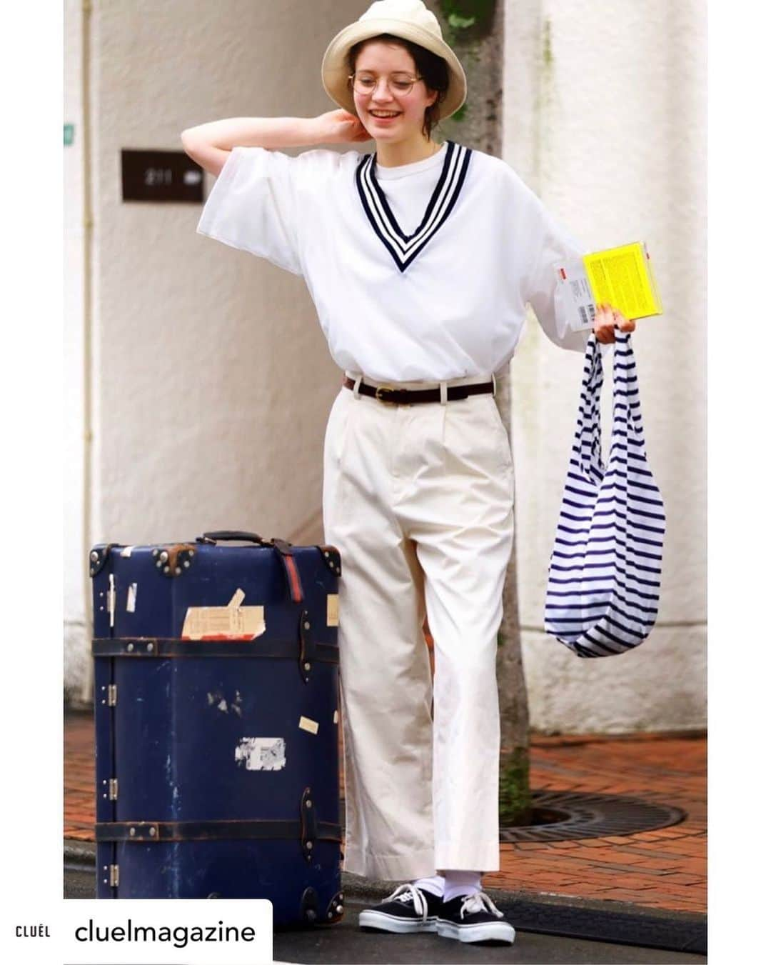 Jack Of All Tradesさんのインスタグラム写真 - (Jack Of All TradesInstagram)「Thank you ❤︎ @cluelmagazine   HAT👒 @lackofcoloraus  WAVE BUCKET - cream  TOPS👕 @provoke_design_boutique  sheer uniform Tee - white  #ラックオブカラー  #プロヴォーク  #ユニフォームtシャツ   Posted @withregram • @cluelmagazine . Wednesday, Travel? No,it’s work. きちんと感をたずさえた、マニッシュなオールホワイト📝  大きな荷物を抱えているけど、残念ながら旅行ではなく仕事。大移動に備えたラフな服装で。軽やかなシアー素材のトップスは、いつもの白Tに合わせるだけでトレンド感のある着こなしに。ワントーンコーデも異素材で組み合わせることで、雰囲気のあるスタイルに仕上がる。  今日は、首元のラインデザインがトラッド風なトップスに合わせて、マニッシュなコーディネートで📘  トップス　#provoke Tシャツ　#healthknit パンツ　#yaeca ハット　#lackofcolor メガネ　#ayame エコバッグ　#baggu ベルト　#toryleather シューズ　#vans  from vol.91 ・・・・・・・・・・・・・・・・・・・・・・・・・・・  #cluel #クルーエル #cluelmagazine #クルーエル女子 #fashion #ootd #ファッション好き #ファッション雑誌 #おしゃれ #グッドガール #夏コーデ #ワントーンコーデ #オールホワイト #白コーデ #トラウザー #スニーカーコーデ #マニッシュ #ボーイッシュ女子 #シンプルが好き  こちらのアカウントもフォローしてね！ @cluel_homme @navys_magazine」6月29日 11時55分 - jack_joat