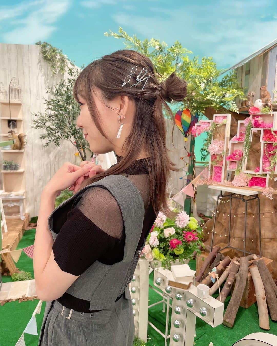 須田亜香里さんのインスタグラム写真 - (須田亜香里Instagram)「ここ最近の生放送衣装さんたち🌱  #abema的ニュースショー  #ドデスカ #東海テレビスイッチ  #須田亜香里衣装」6月29日 23時31分 - akarisuda