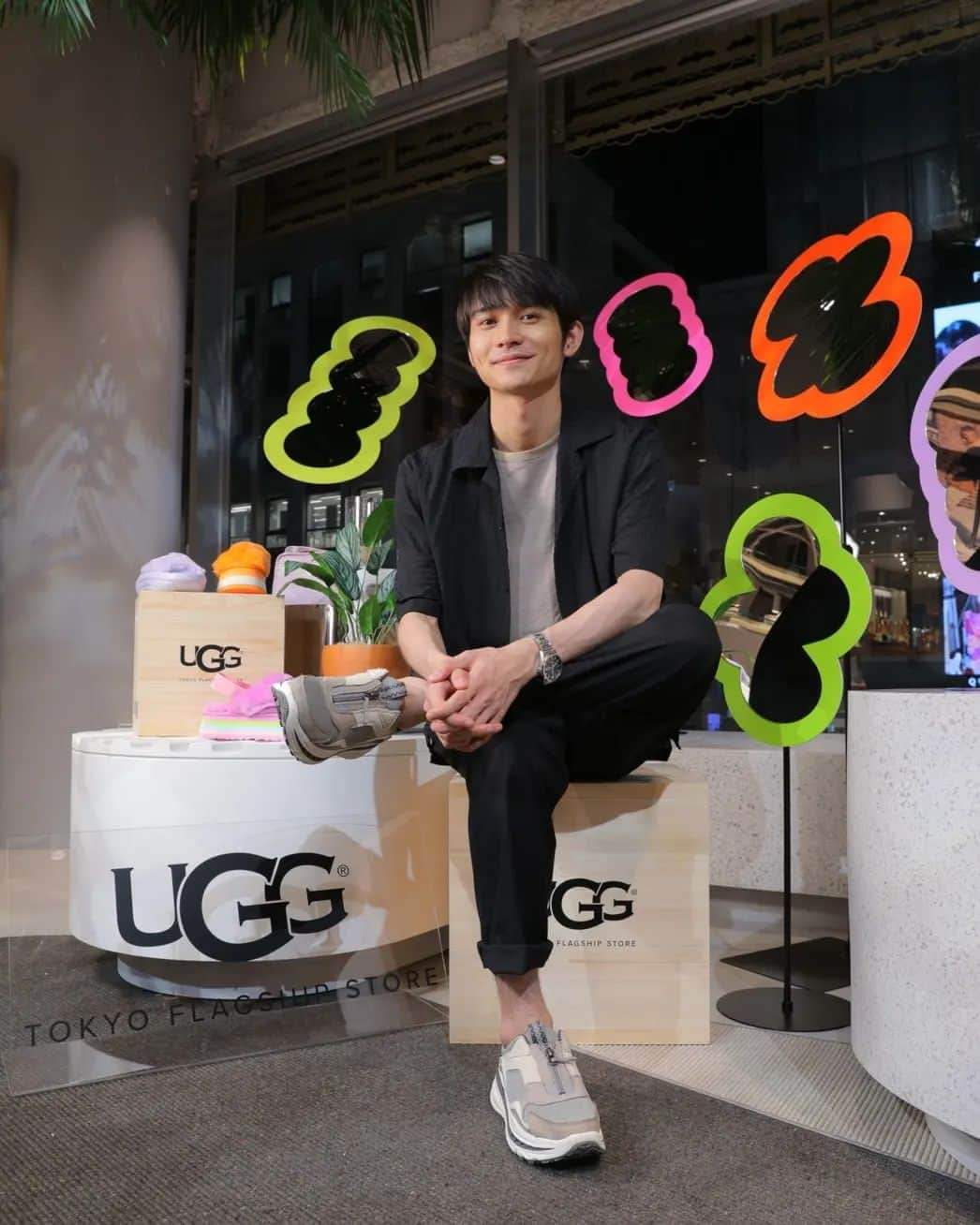 北原慎也のインスタグラム：「PRE-OPENING PARTY  FOR UGG TOKYO FLAGSHIP STORE   Thank you for inviting!   @uggjapan  #ugg原宿」