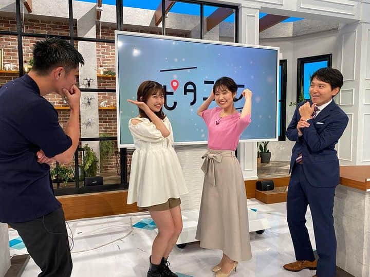 中田廉さんのインスタグラム写真 - (中田廉Instagram)「本日も広島ホームテレビ #ピタニュー ありがとうございました☺️  #勝ちグセ 野村アナウンサー　@mai.nomura_home   今日はありがとうございました！ またよろしくお願いします💪🏽  #トレンっぽ   高田萌子さん  @moeko_takata  不器用と自分で言っていましたが、不器用ではないと思います😌 毎回、トレンっぽコーナーもどんどん進行も上手くなって、すごいなと本当に思います！  山﨑アナウンサー @nao.yamasaki_home  後ろ髪が、玉ねぎの様な形にアレンジされていました！ オシャレです。  吉弘アナウンサー @home_yoshihiro  ヘアーアイロンは斜めに使う事もできるのか先ずは普通に  中田廉、カープジェットバルーン番組中に 無事膨らませて飛ばせて安心。  また来週🤭👍  #広島ホームテレビ  #ピタニュー #トレンっぽ  #吉弘アナウンサー #山﨑アナウンサー #野村アナウンサー  #高田萌子  #中田廉」6月29日 22時11分 - nakatatatareren