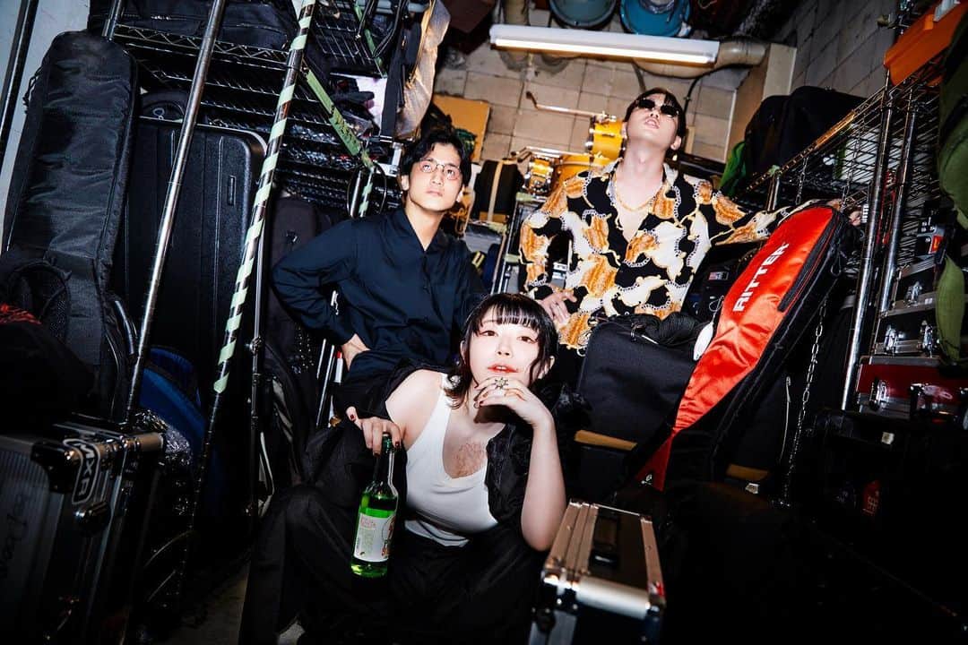 マスダシンのインスタグラム：「なの小夕子と愉快犯 11/20(月)渋谷WWWワンマン  なの小夕子の大舞台に参加させていただきます やるぜ！  photo by @_matcha_latte_gram_」