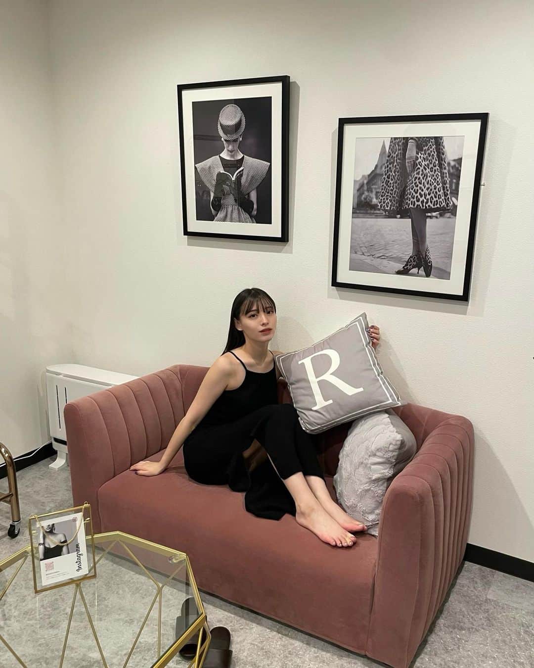 飯田りほさんのインスタグラム写真 - (飯田りほInstagram)「バストアップサロン@rococo.ginza_ にお邪魔してきました🫶 もちろん通うことでこうかが出るサロンだけど、1回でもこんなにハリが出てカップ数が上がるし、スタッフさんの対応もとても丁寧なお店💆‍♀️♡ ぜひ、バストアップを目指してる方は行ってみてね！！  #ロココ銀座#rococo銀座#バストアップ#バストサロン#バストアップサロン#バストアップサロン東京」6月29日 22時36分 - rrri_ho