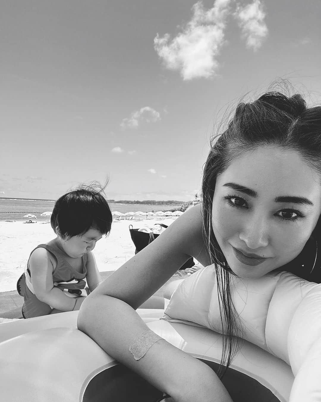 esutoreja_risaribonのインスタグラム：「@sbeautyclinic  @dr.y.yumi  . . . ほんと油断するとすぐボーンってでる… 運動がまだ出来ないので 通える時に通わせてもらってます！😩 久しぶりにセルトーンやったら痛かったわ😅 思い出した！ ただやる場所によっては痛く無いよ！ やった治療 ☑️セルトーン ☑️ヴァンキュシュ ☑️テラスフォーマ ☑️ボトックス(食いしばりしてたから) .  .  . #sbeautyclinic #渋谷#エスビューティークリニック #脂肪#ダイエット」