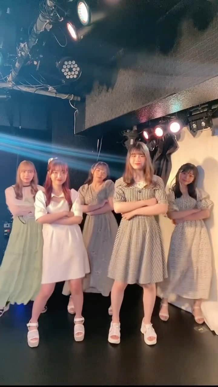 のインスタグラム：「みんなの好きな仕草は？😳  #PureGi #ぷれっぢ #アイドル #アイドルグループ #Z世代アイドル #アイドルヘア #ワンピース」