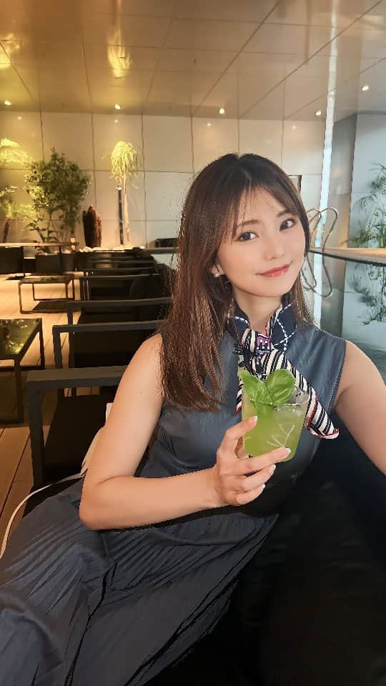 林村ゆかりのインスタグラム：「17時に行ったら貸切状態だった☺️  #彼氏目線 #女子会 #デートスポット #新宿 #歌舞伎町タワー #長谷川稔 #長谷川稔lab」