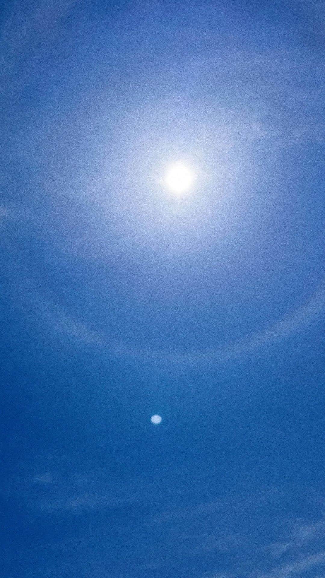 宇藤えみのインスタグラム：「蝉の合唱はじまりました☀️ まだ梅雨があけてないのにこの暑さ… #暮らし#夏の音」