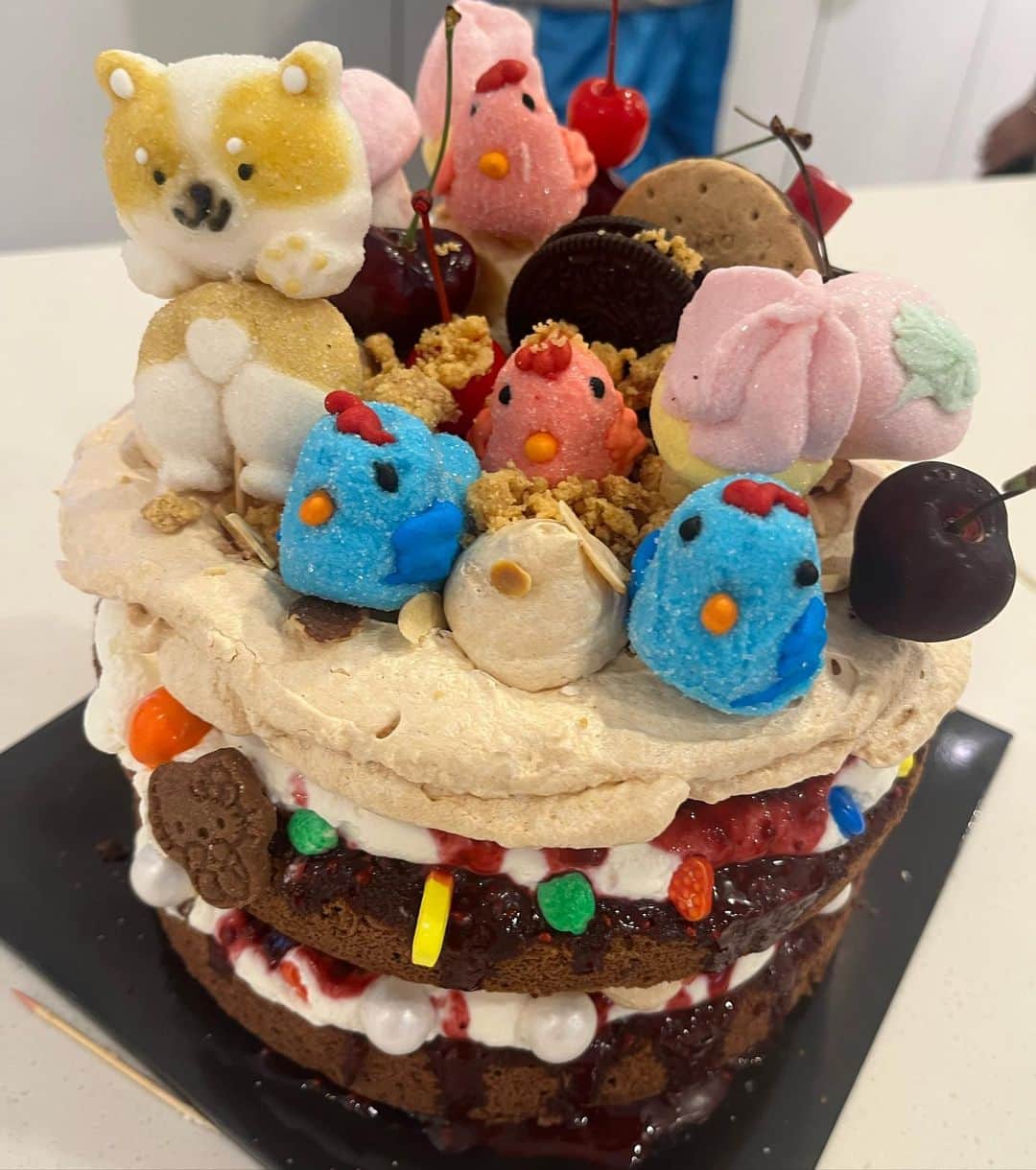 カン・イェウォンのインスタグラム：「baking🧁🎂🍰」