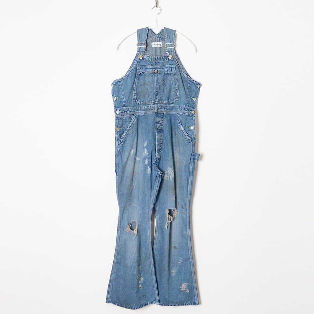 のインスタグラム：「《NEW ARRIVAL》DAMAGE DENIM BIG FLARE OVER-ALL - HOLIDAY ONLINE STORE https://holiday-online.jp/  #HOLIDAY_PR #HOLIDAYonlinestore #HOLIDAY2023summer #HOLIDAY_denim」