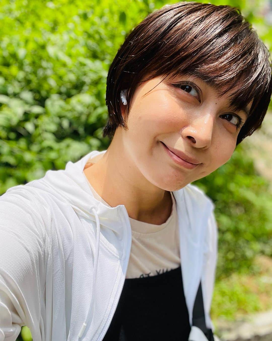 のインスタグラム：「夏らしくね✂︎」