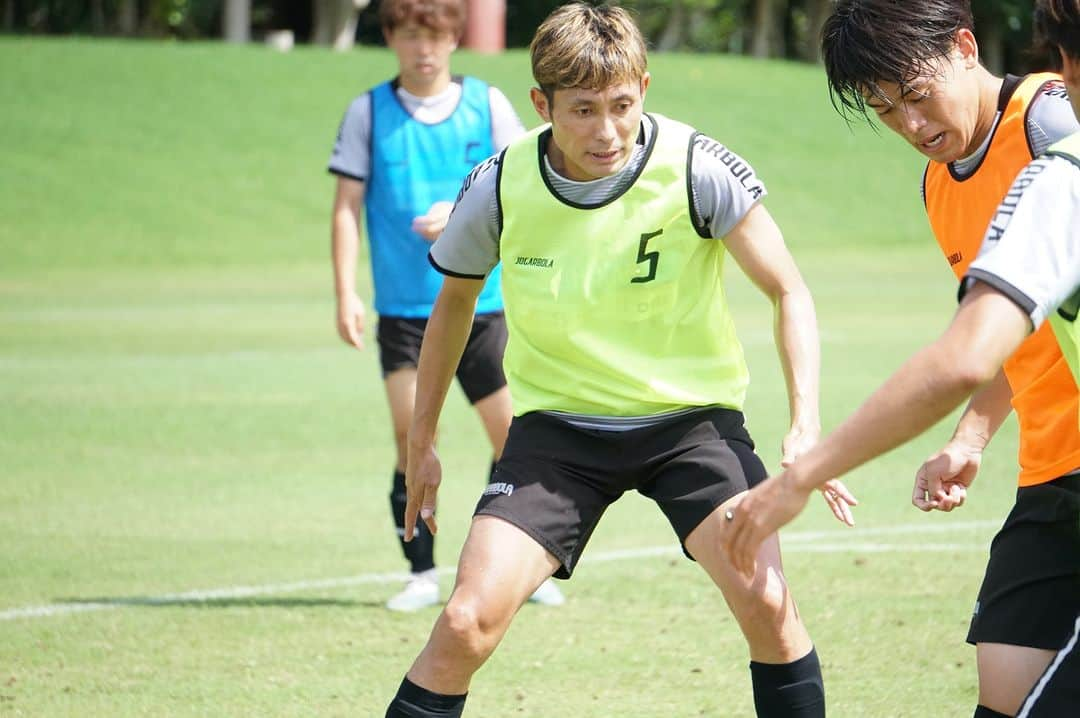 愛媛FCさんのインスタグラム写真 - (愛媛FCInstagram)「🍊EFC TRAINING PHOTO📸  🟧NEXT MATCH🟧 📅7月1日（土） ⌛18時キックオフ 🆚#松本山雅FC 🏟サンプロ アルウィン  試合情報はこちら https://www.jleague.jp/match/j3/2023/070119/preview/  #ヒカリ #ベネフィットワン #マテラ81 #ジョガボーラ #JOGARBOLA #サンパーク #ehimefc #愛媛FC #己超」6月29日 17時00分 - ehimefc12