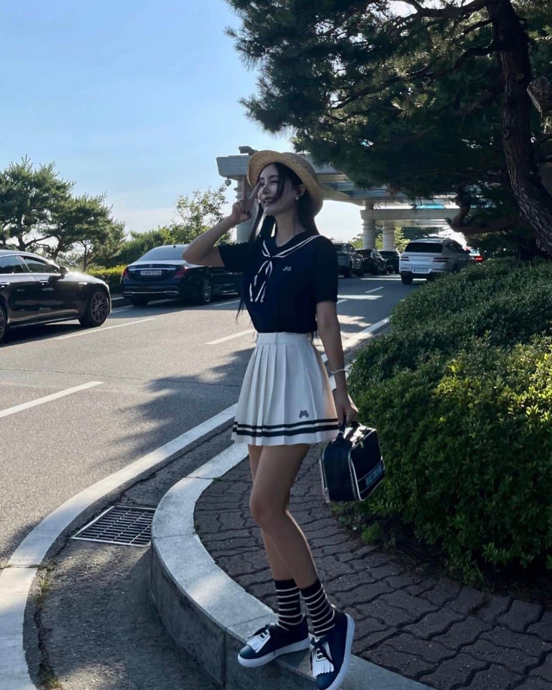 キュリ さんのインスタグラム写真 - (キュリ Instagram)「#광고 @martine.golf ⛳️ Don't follow me I'm lost too...」6月29日 17時04分 - qtfreet