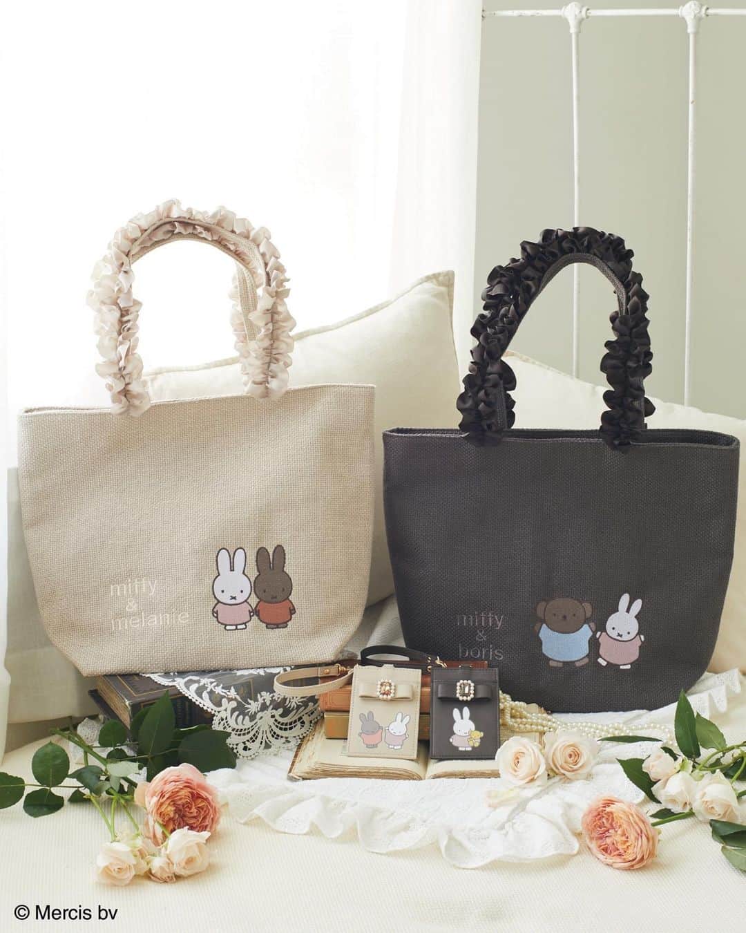 maisondefleur_pressさんのインスタグラム写真 - (maisondefleur_pressInstagram)「. サマーキャンペーン 「ミッフィーと パルコの なつ。」 コラボレーションアイテム🌻☀️  毎回大好評のmiffy コラボレーションアイテムが今年も登場✨  7/21(fri)からMaison de FLEUR 仙台パルコ店で先行販売！ 8/14(mon)12:00から 公式通販ストライプクラブでも販売💐  淡くくすみカラーアイテムなのでカジュアルコーデにも ガーリーコーデにも合わせやすく毎日使いに◎  「ミッフィーとパルコのなつ。」 コラボレーションアイテムをお見逃しなく✨  ＜商品詳細＞ 🌼miffy & boris/バスケットクロストートM ￥7,300(taxin) / CharcoalGray  🌼miffy & melanie/バスケットクロストートM ￥7,300(taxin) / Beige  🌼miffy/リール付きパスケース ￥5,000(taxin) / CharcoalGray  🌼miffy & melanie/リール付きパスケース ￥5,000(taxin) / Beige  #maisondefleur#メゾンドフルール#フルール#miffiy  #ミッフィー #ミッフィーグッズ#ミッフィースタイル #ミッフィー好きと繋がりたい#ミッフィー好き #ミッフィーちゃん#ミッフィーコラボ#ボリス #ダーン#バーバラ#可愛いものが好き #かわいいものが好き#トートバッグ #ポーチ #キャラポーチ#カードケース #コラボレーション #コラボ#コラボアイテム #miffy_parco#ミッフィーとパルコのなつ」6月29日 17時07分 - maisondefleur_press