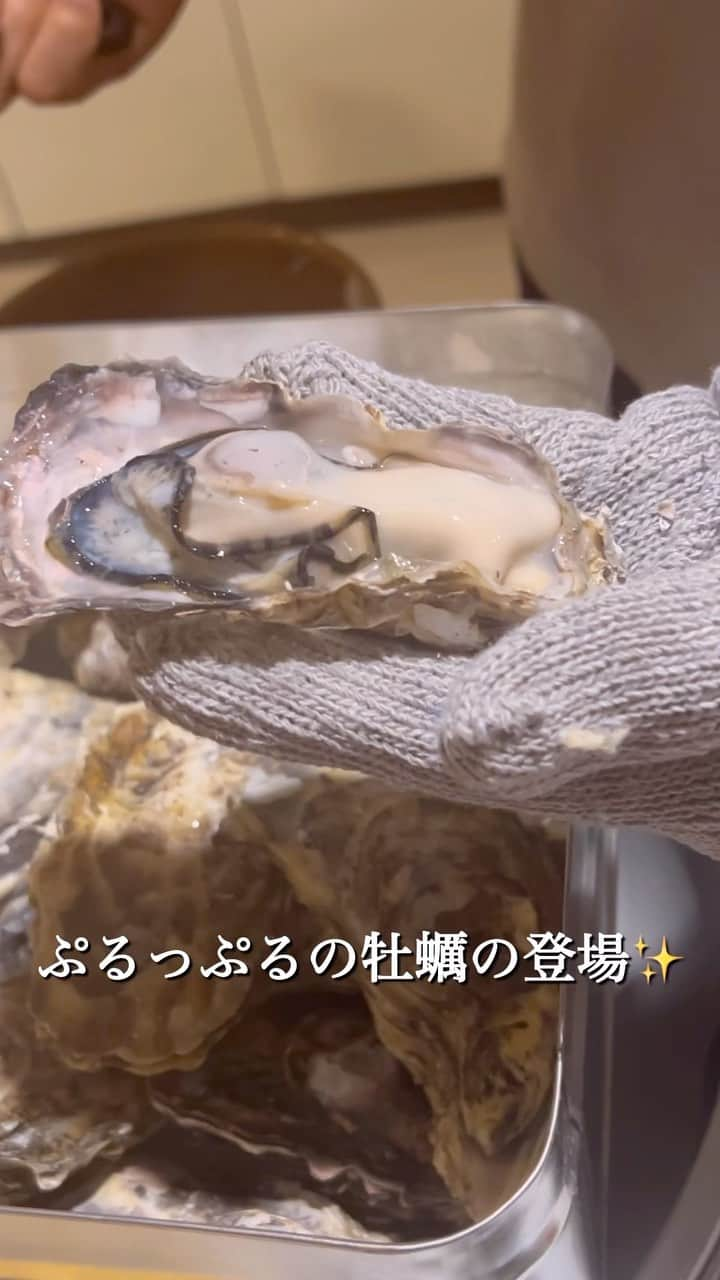 ありさ・あげまんクリエイターのインスタグラム：「一斗缶に牡蠣がたくさん入った、SEAFOOD JUNKYのカンカン焼き🦪✨  冷凍で届いて作り方も簡単だから、キャンプやBBQでやっても楽しいかも😍✨  @sea_foodjunky   #シーフードジャンキー #牡蠣 #シーフード #ペスカタリアン #キャンプ #BBQ #キャンプ女子 #pr」