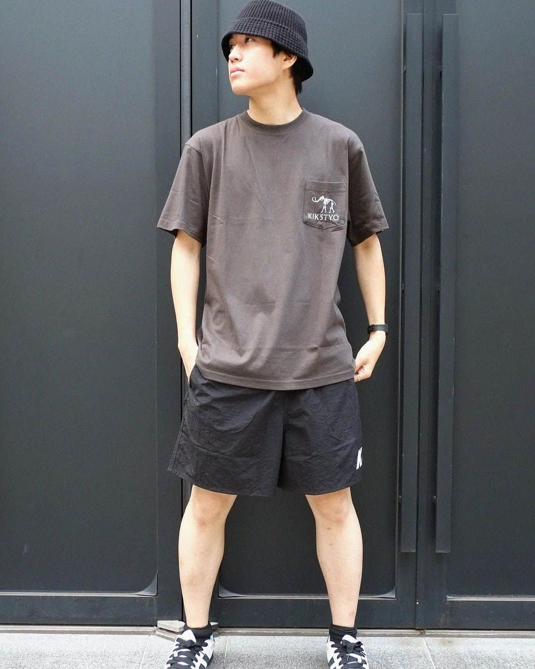 KIKSTYOさんのインスタグラム写真 - (KIKSTYOInstagram)「. STYLE SAMPLE '23 Item... ・HAVE A NICE KIKS TEE ・BRUSH TEE ・キックストーキョー TEE ・FOSSIL POCKET TEE ・NYLON LOGO SHORTS Model... @3__39__9  @fuji__ry0ya . #kikstyo #stylesample」6月29日 17時58分 - kikstyo
