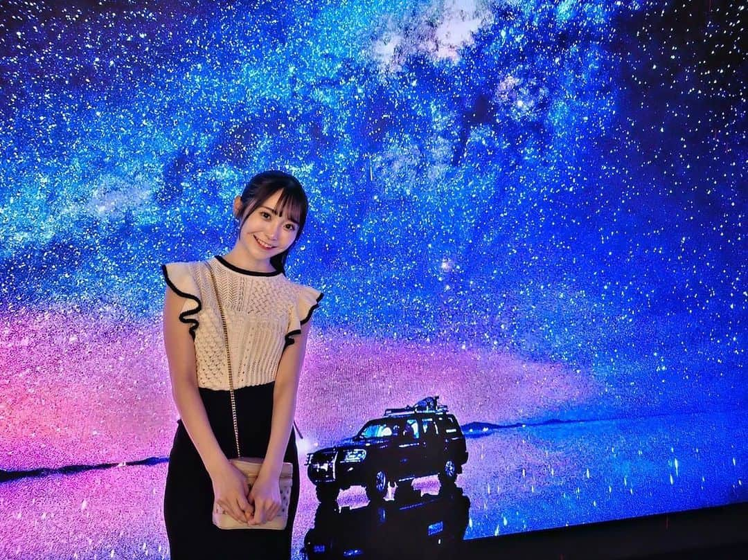 かとゆりのインスタグラム：「原宿にあるGalaxy Harajukuに行ってきたー！！  人生初のチームラボ体験！恐竜つかまえたよ🦕 チームラボの他にもVTuberとのコラボフロアや弱虫ペダルとの期間限定コラボカフェもあったよ✨  Galaxy S23 Ultraで撮った写真画質良すぎじゃない？盛れる🥺   #GalaxyS23Ultra #withGalaxy #Galaxyのある生活 #Promotion」