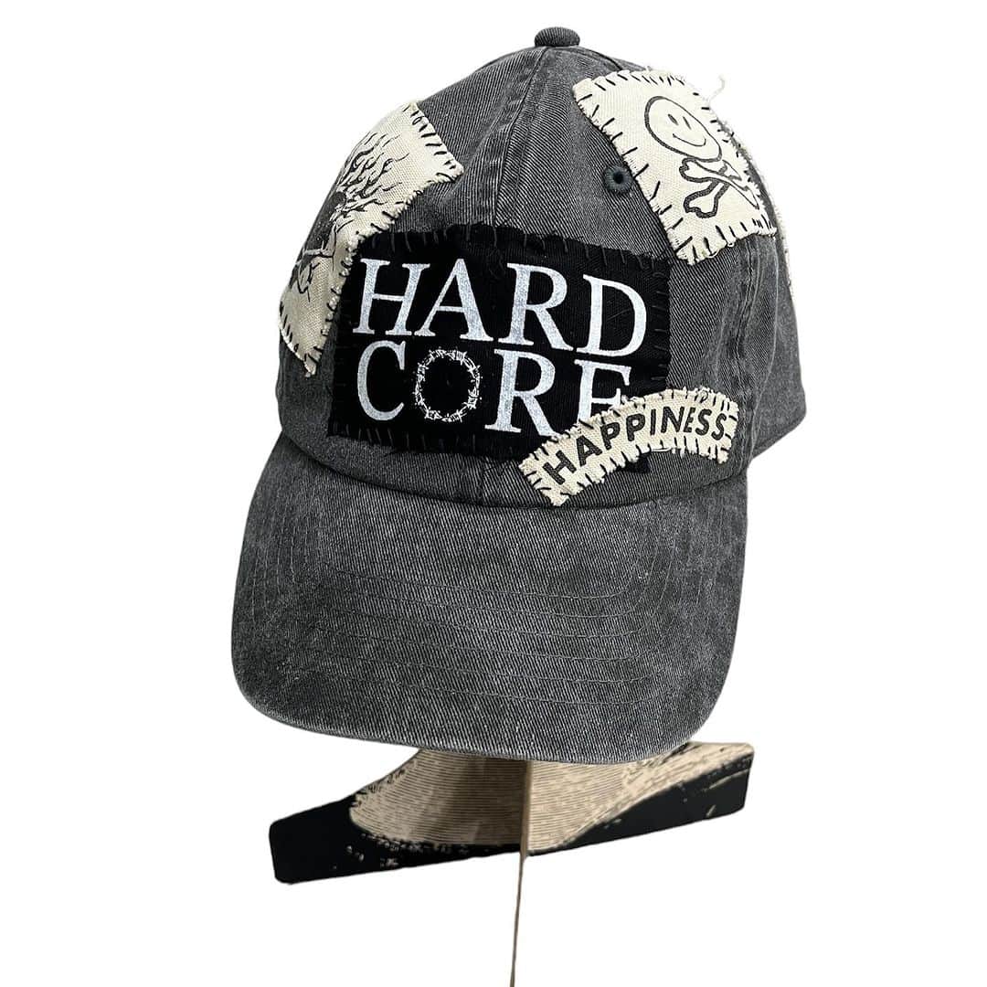 ジャムルのインスタグラム：「ENDLESS NAMELESS HARDCORE HAPPINESS CAP ¥10000+tax(11000) . @jammru 店頭には6/30入荷します。 webshopは7/3予定です。 . #endless_nameless_ltd  #jammru #osaka  #fashion  #streetstyle  #streetfashion  #vtg  #vintage  #used  #usedclothing  #古着 #古着屋 #ファッション #70s #80s #90s」