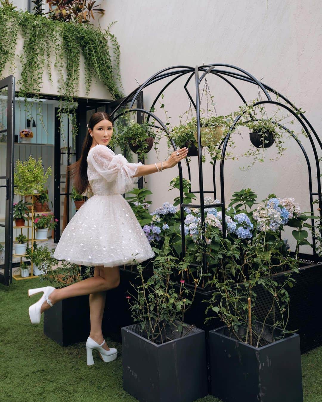 ジェイミー・チュアさんのインスタグラム写真 - (ジェイミー・チュアInstagram)「🪻Live life in full bloom.」6月29日 18時20分 - ec24m