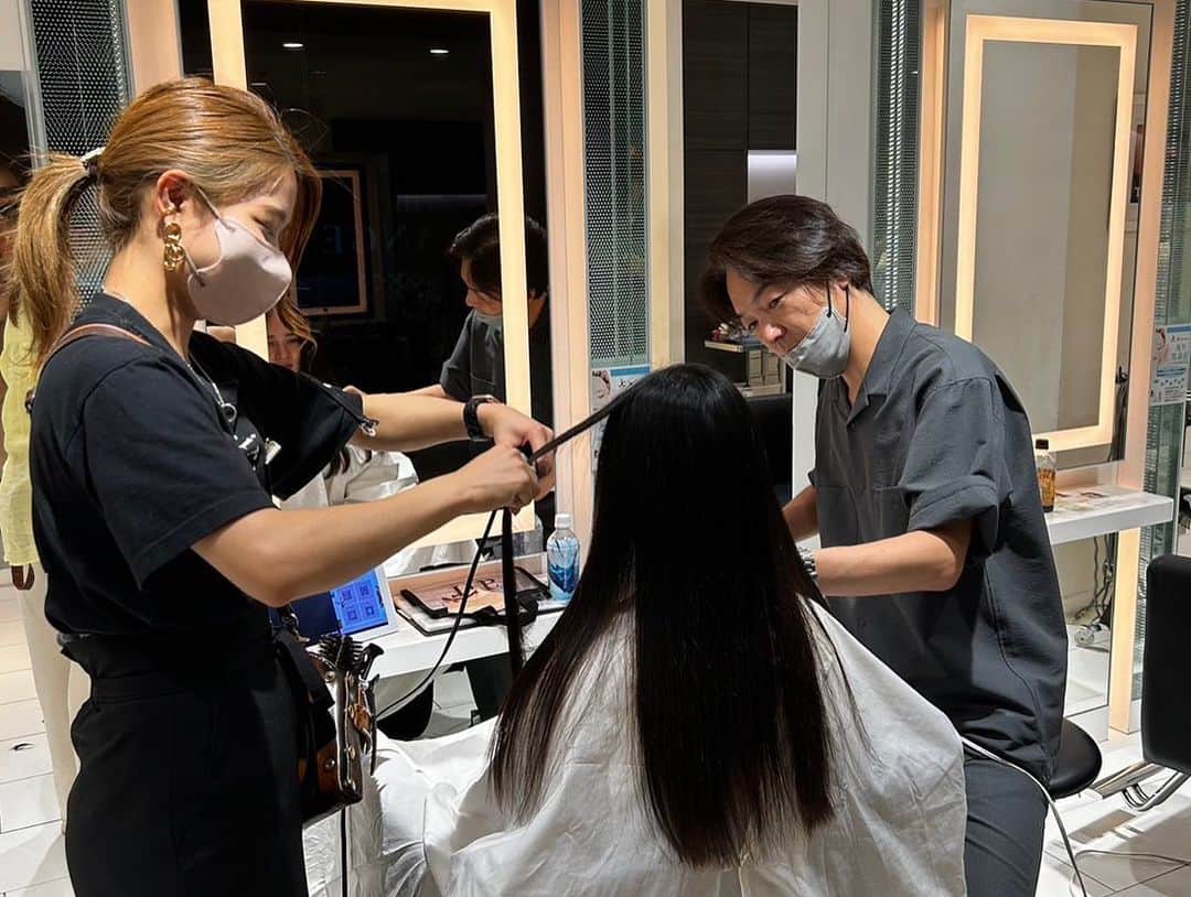 宮城弥生さんのインスタグラム写真 - (宮城弥生Instagram)「先日air OSAKA さんで髪の毛を綺麗にしてもらいました！ 気持ちよくてサラサラで楽しくリラックスできた時間でした！ 次回もよろしくお願いします🙇‍♀️      楽しみです☺️」6月29日 18時34分 - yayoi5482