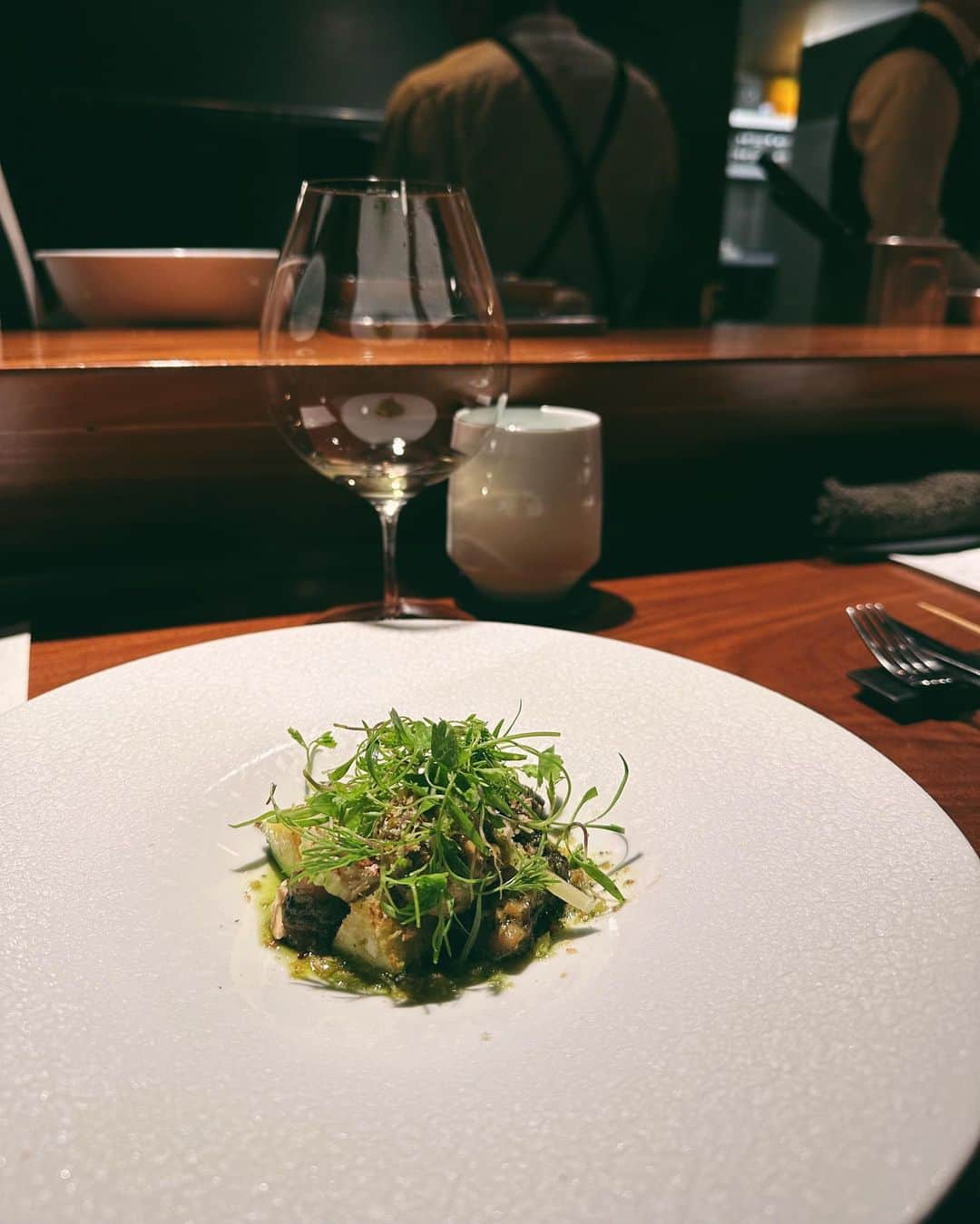 宮本沙恵のインスタグラム：「@co.n_x5 に誘ってもらった夏の日のディナー🍽 ワインが進みました🍷❤️ . #dinner#女子会」