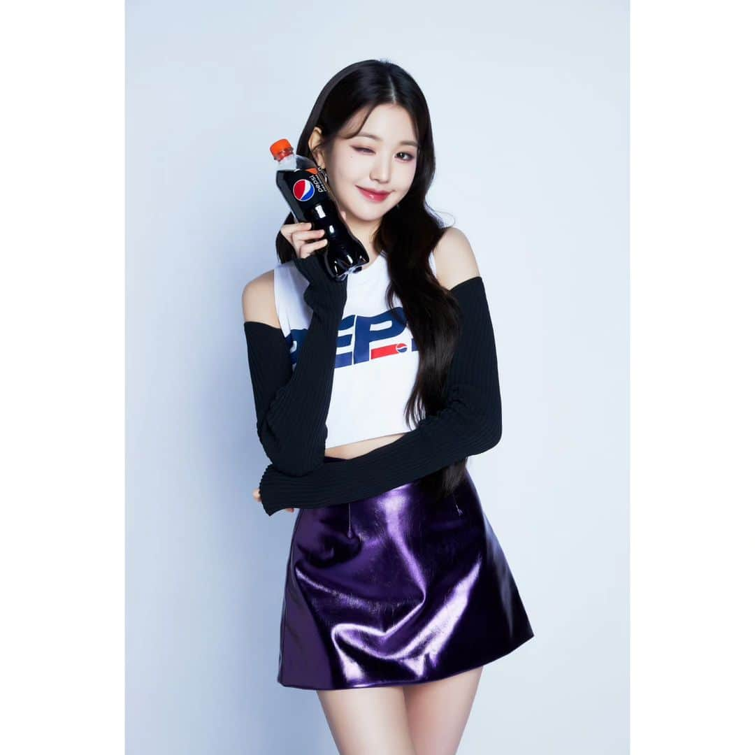 IVEさんのインスタグラム写真 - (IVEInstagram)「[#PEPSIxSTARSHIP] 2023 #PEPSI X #STARSHIP  PEPSI PARTNER  IVE  CONCEPT PHOTO 장원영 JANGWONYOUNG  #IVE #아이브 #펩시 #PEPSI_ZERO_SUGAR #펩시제로슈거 #JANGWONYOUNG #장원영 #광고」6月29日 19時00分 - ivestarship