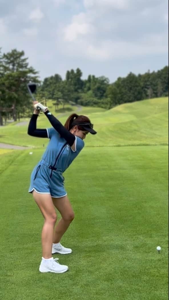 のインスタグラム：「@bogeyboys  @adidasgolf 🥳🩵 出だしダボボギーだったけど76でした✌️  スパイクも @adidastokyo 🫶 zg23のメッシュタイプで暑い夏でも快適にラウンドできます😍👏 このスパイクも最高😊❤️‍🔥  セントナイン⛳️❤️‍🔥  #アディダスゴルフ #ずっとゴルフ #giftedwithadidas #ゴルフ #ゴルフ女子 #ゴルフ男子 #スポーツ女子 # #golf #golfing #golfer #golfwear #ゴルフウェア #ゴルフコーデ #YouTube #골프 #골프여자 #高尔夫  #instagolf #ゴルフ好きな人と繋がりたい」