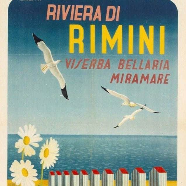 ブランディーナのインスタグラム：「Benvenuti nella Riviera di Rimini, incastonata sulla costa adriatica italiana, incanta con le sue spiagge dorate che si estendono all’orizzonte. Qui troverete un paradiso per gli amanti del relax, con ombrelloni colorati che danzano al ritmo delle onde accogliendovi per una piacevole giornata di tintarella. Con la sua storia millenaria questa regione vi affascinerà con il suo patrimonio culturale unico. La riviera di Rimini è un luogo incantevole, vivi un’esperienza che vi rimarrà nel cuore per sempre!  #Brandina #goodvibes #bagsforsummer #Evoluzione #loveyourself #summerdays #lovesummertime #rimini #riviera #rivieraromagnola #adriatico」