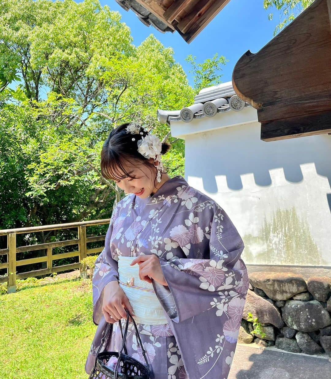 近藤美月さんのインスタグラム写真 - (近藤美月Instagram)「今年着る ゆかたを、 イオン様より提供していただきました🎀 ⁡ 淡色で柔らかいカラーや柄も 繊細なレースも🐏🫧 全てが可愛すぎる🎀 ⁡ 帯が しわへこ帯になってるのが すごく今年っぽくてお気に入り🩶 ⁡ 他にも今流行りのカラーが 沢山あったので、 みんなぜひチェックしてみてね♡ ⁡ 今年の夏祭りがもう楽しみすぎる😭💕 ⁡ ⁡ ⁡ ⁡ ⁡ ⁡ #PR #ad #イオンゆかた2023 #イオン浴衣 #ゆかた #浴衣 #yukata #くすみカラー #浴衣ヘア #浴衣メイク #浴衣コーデ #浴衣ヘアアレンジ #yukata #2023浴衣 #浴衣2023 #トレンド浴衣」6月29日 20時01分 - miittsuk