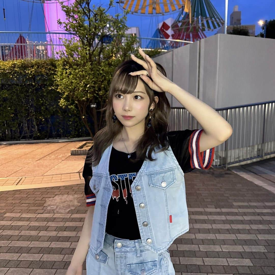 きりたんぽさんのインスタグラム写真 - (きりたんぽInstagram)「夜の遊園地ってエモい🎡🌃 このセットアップかわちぃ🥺ྀི」6月29日 20時07分 - kiritampopopo