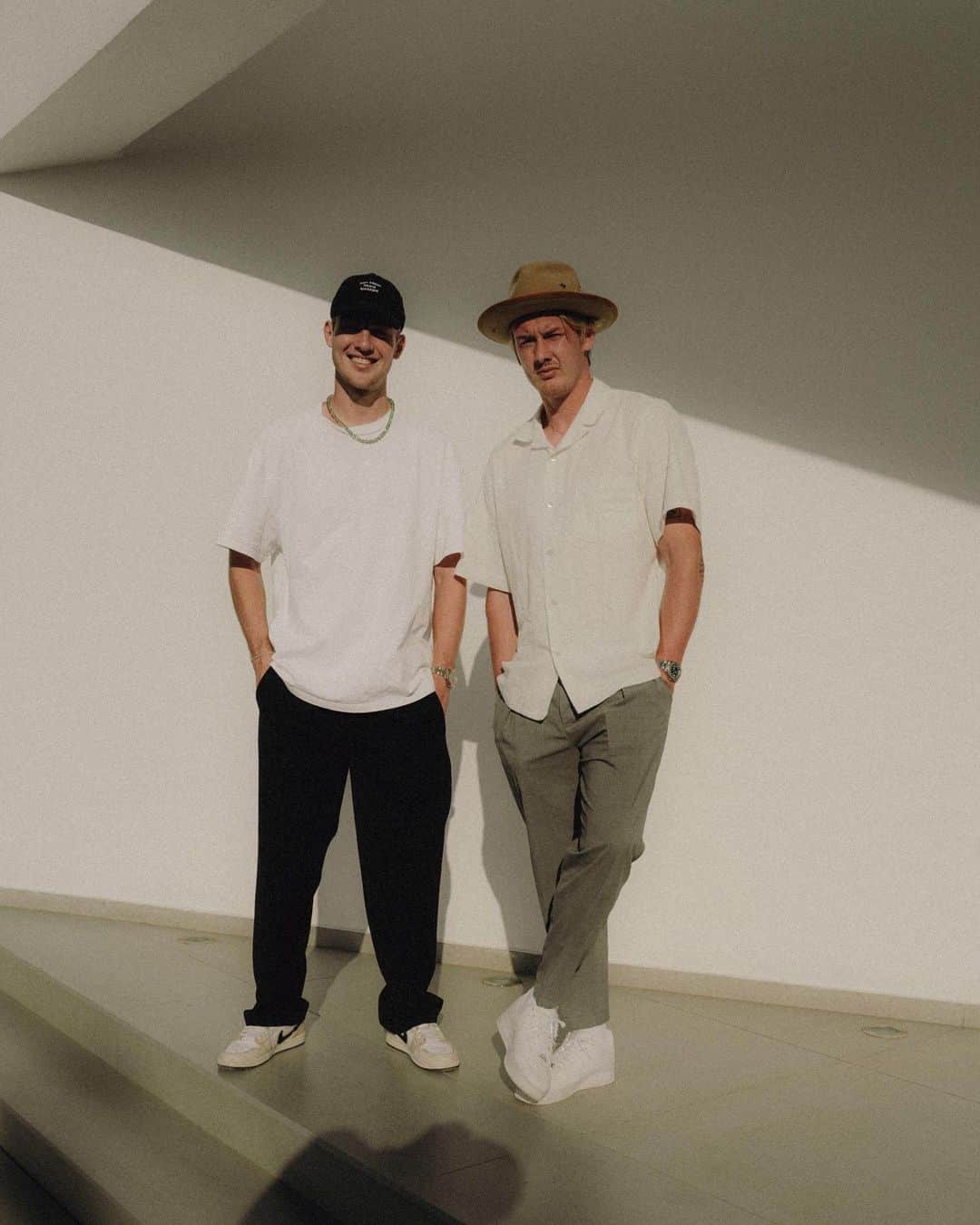 ユリアン・ブラントのインスタグラム：「las vibras @jannisbrandt」