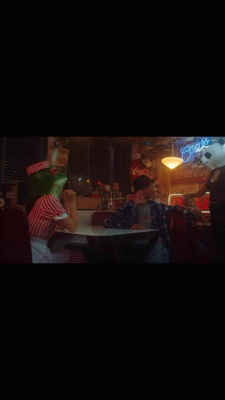 のインスタグラム：「CREAM - How Many Times [Music Video]  個人的に2016の再現性が高くてエモい  #CREAM #CHAPTERS #HowManyTimes #チャプターズ #Chapter3」