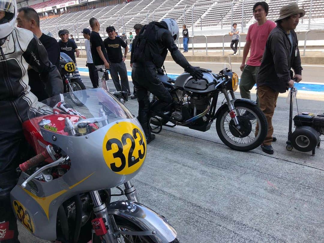 KIYOのインスタグラム：「MCFAJクラブマンロードレース5日目。  #mcfaj #mcfajクラブマンロードレース #fujiinternationalspeedway」
