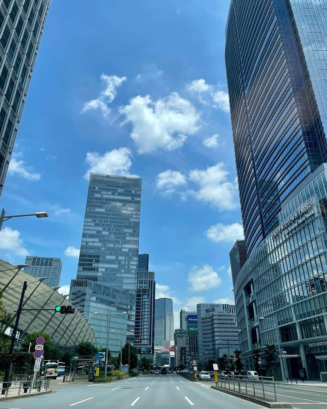 M'sブライダルのインスタグラム：「人生最後の恋❤️1stクラスの結婚 M’sブライダルジャパン東京丸の内  #東京駅 #ミッドタウン #東京 #八重洲 #京橋 #フォロー #love #japan #いいね #follow #大人 #夏 #summer #happy #旅行 #写真 #旅 #結婚相談所 #再婚 #結婚相談 #恋活 #msブライダル #エムズブライダル #結婚したい #婚活 #彼女募集中 #アラフォー #アラサー #family #出会い」